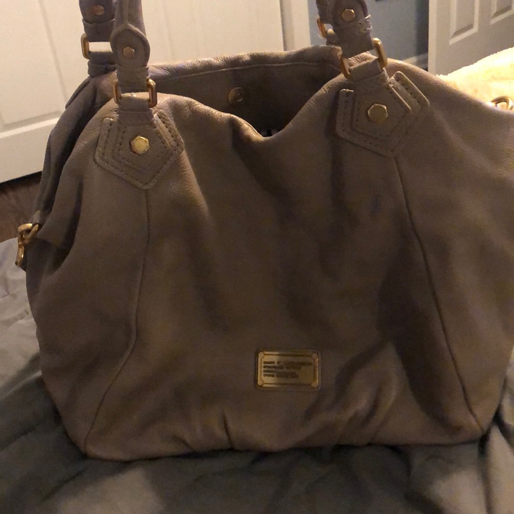 Marc Jacobs classic Q Fran shoulder/crossbody bag.